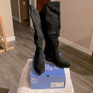 Brand new still in box jelly pop boots size 6